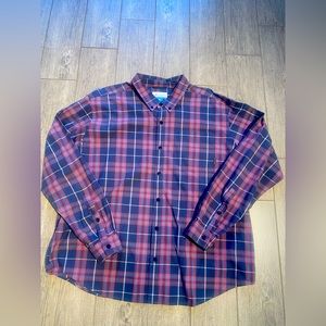 Mens Columbia button up dress shirt. Size XXL